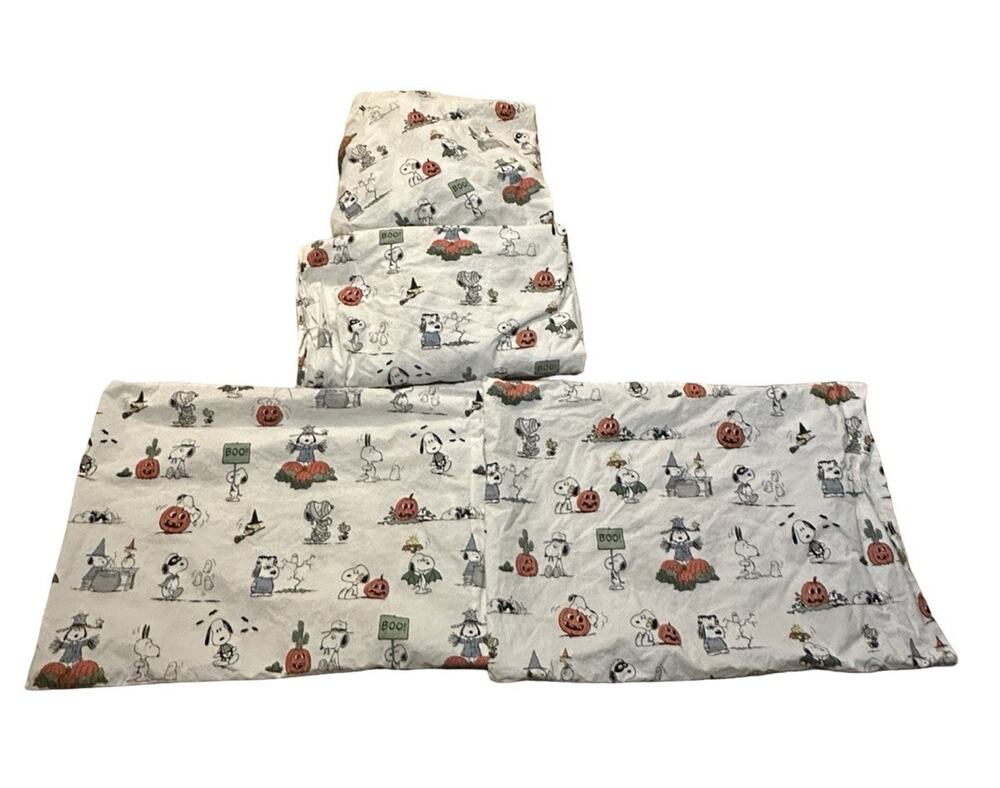Pottery Barn Kids Peanuts Snoopy Halloween Glow in Dark Full 4 Pc Sheet Set